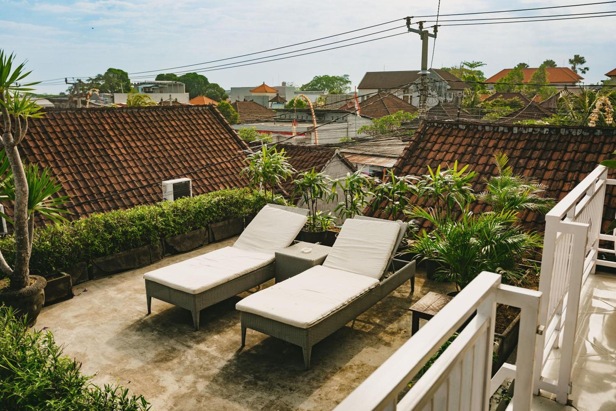 Happy Devi Guesthouse Canggu Zewnętrze zdjęcie
