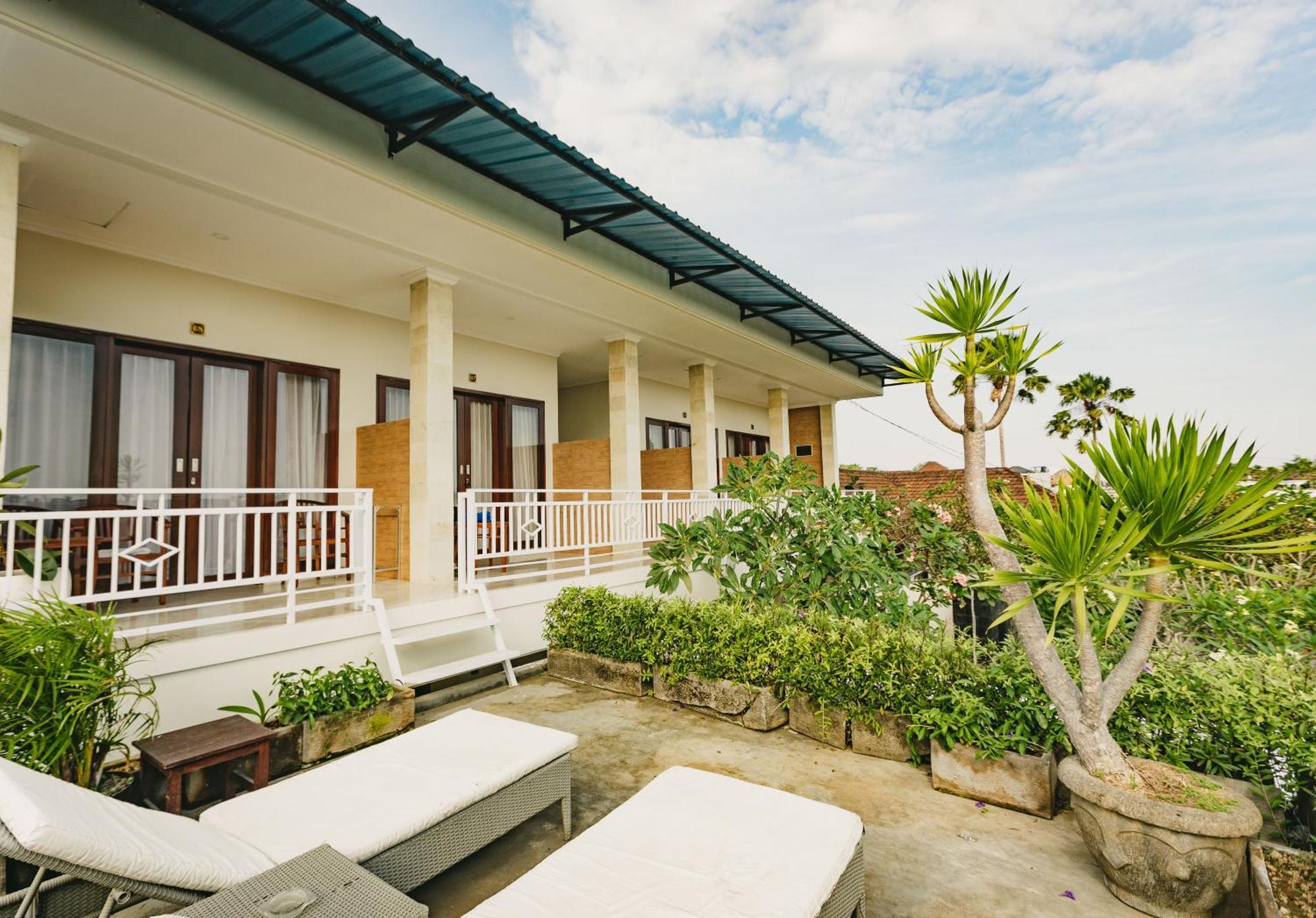 Happy Devi Guesthouse Canggu Zewnętrze zdjęcie